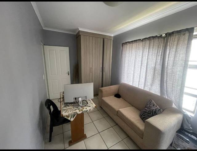 2 BEDROOM PROPERTY TO RENT IN RUIMSIG AH